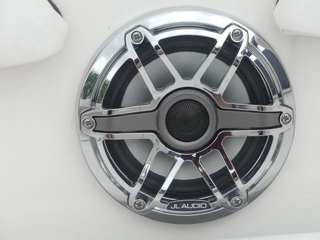 2021 Chaparral 23 Surf - 40