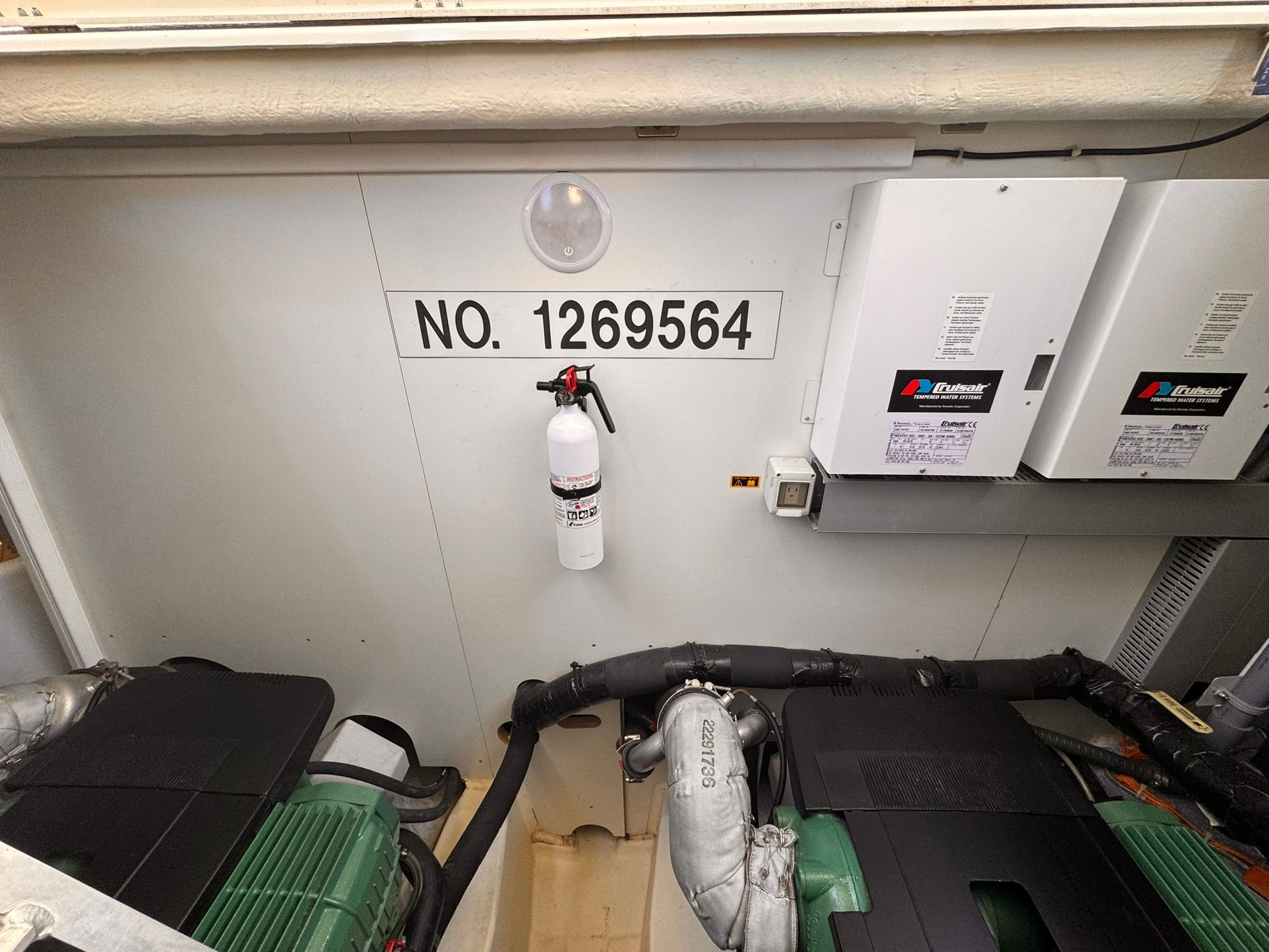 2016 BENETEAU MONTE CARLO 5 - Image 74