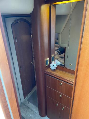 2000 Cruisers Yachts 3870 Express - 6
