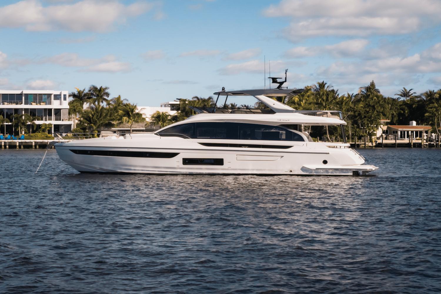 2026 Azimut Fly 72