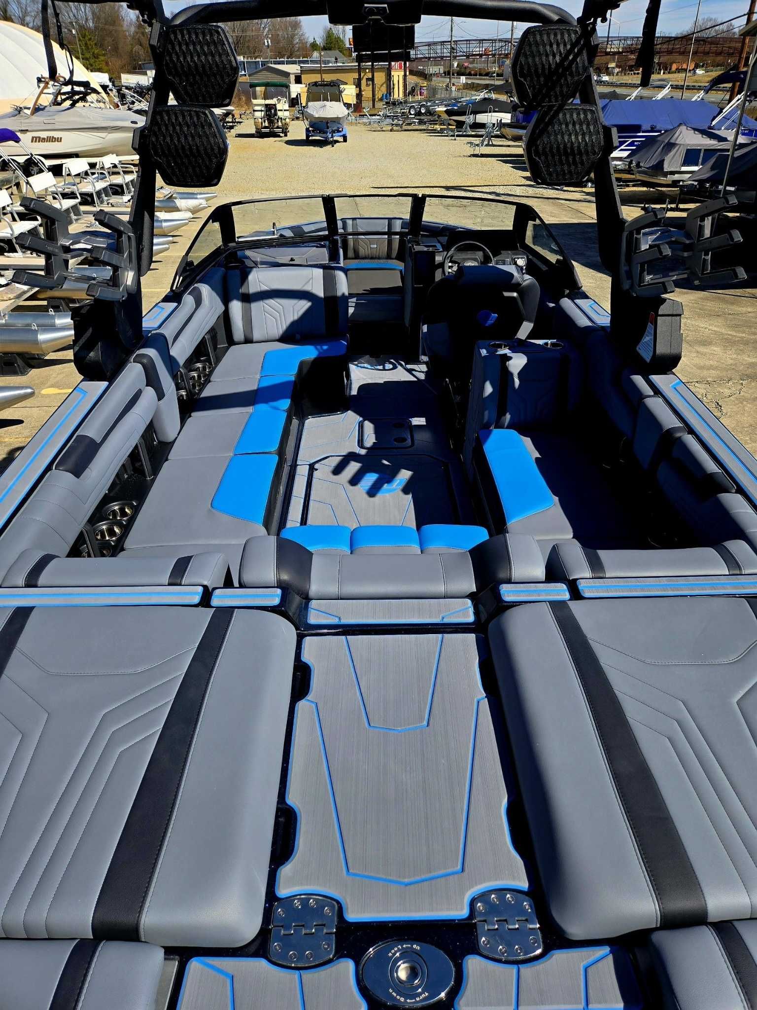 2025 Malibu Wakesetter 25 LSV - 9
