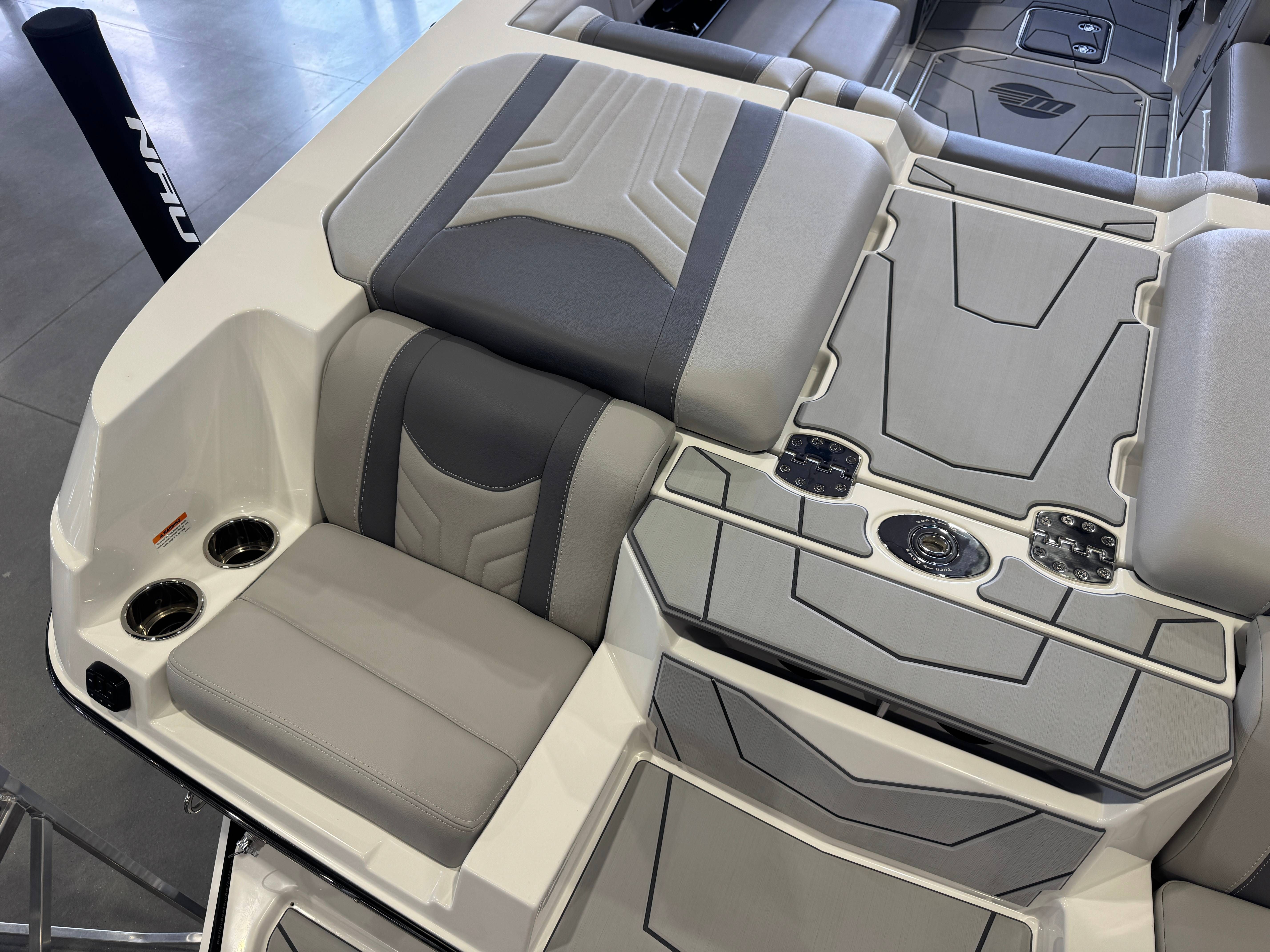2026 Malibu Wakesetter 25 LSV - 12