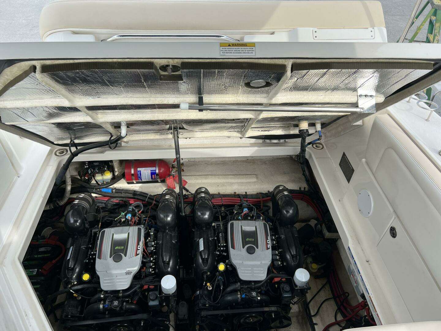 2013 Sea Ray 310 Sundancer - Image 24