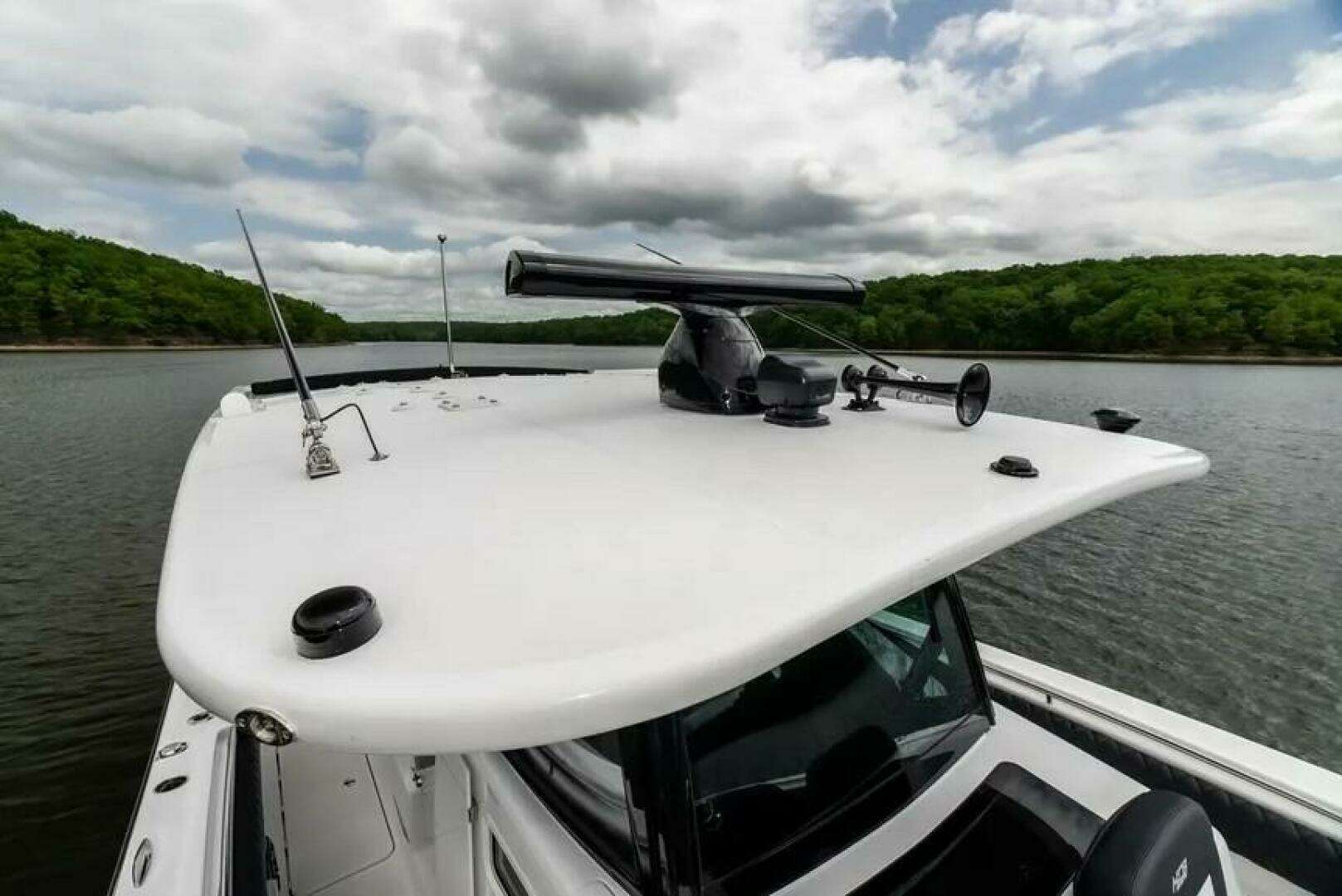 2024 HCB 42 Lujo - Image 39