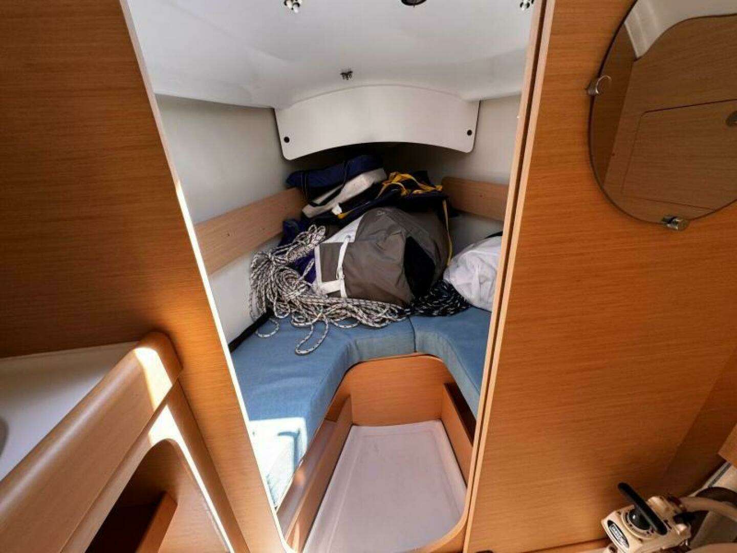 2014 Beneteau First 25S - Image 15