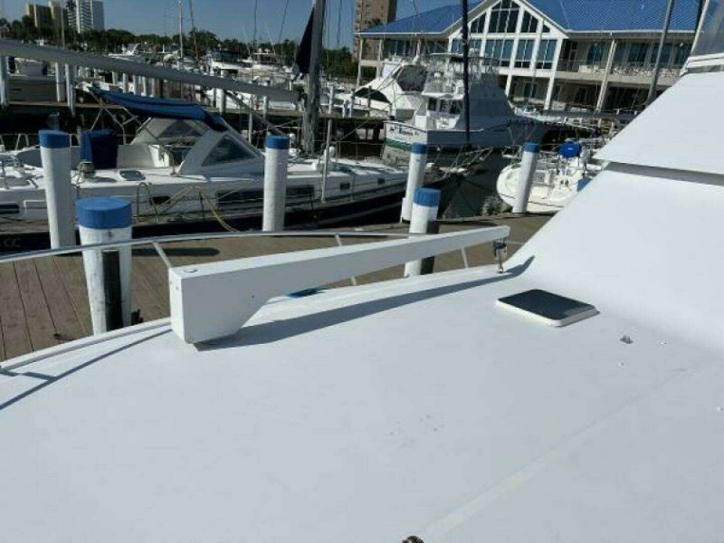 1991 Viking Boats Convertible - Image 13