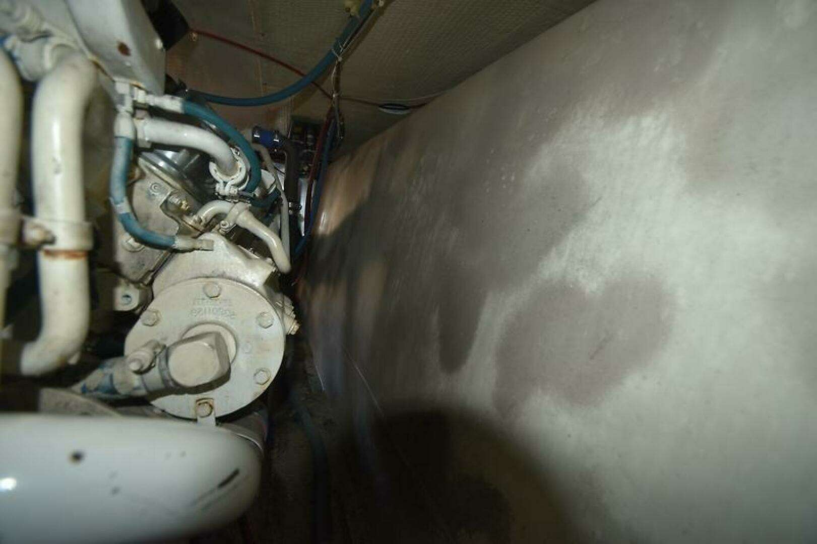 1997 Ocean 48 Convertible - Image 72