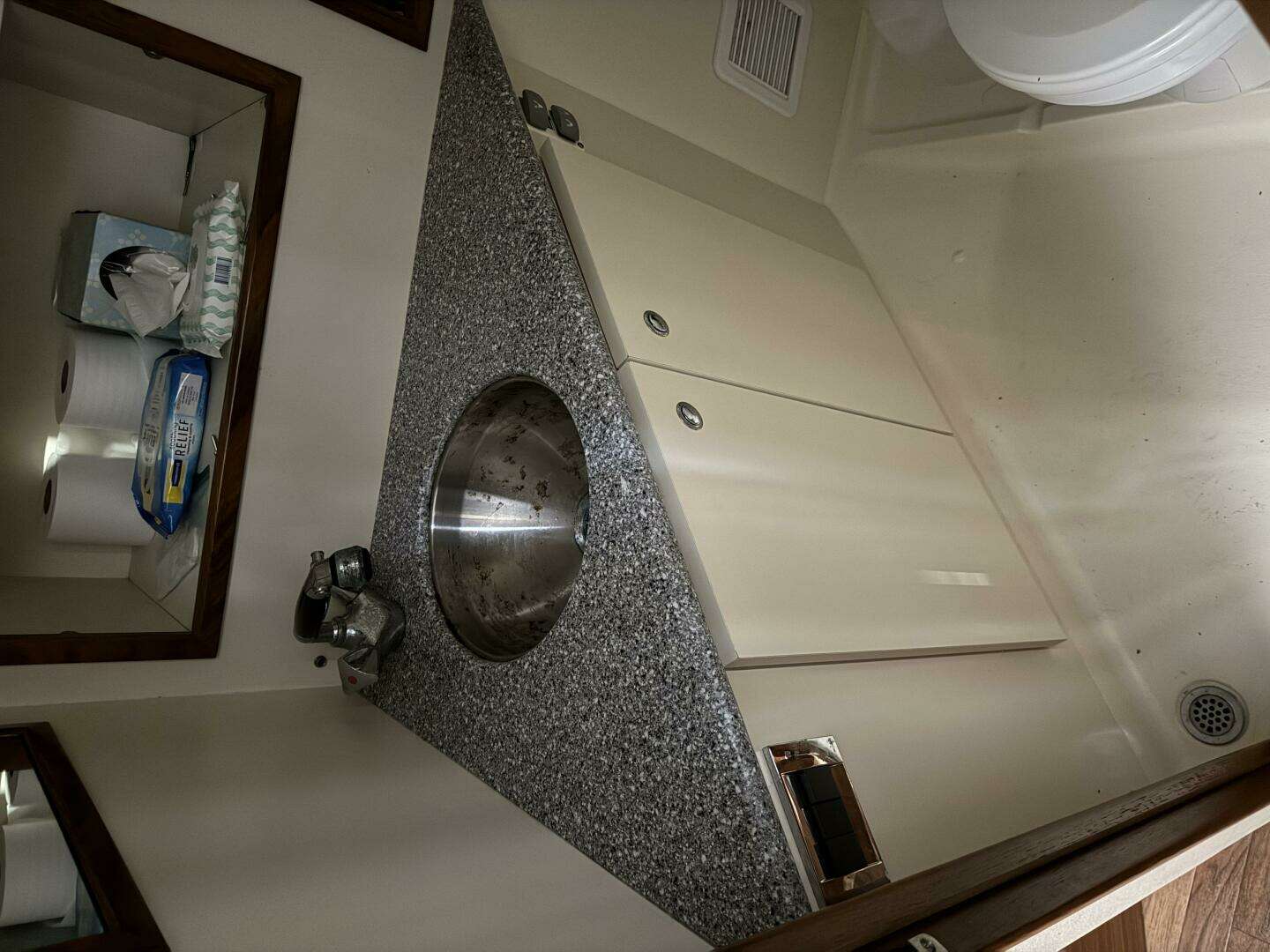 2011 Luhrs 30 Open - Image 29