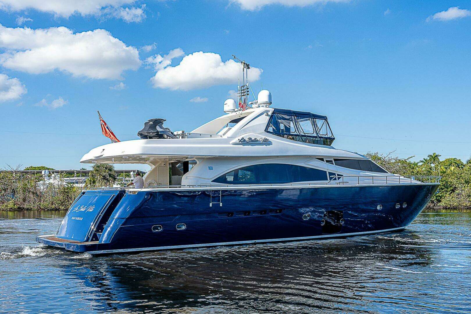 2006 Ferretti Yachts 830 - Image 13