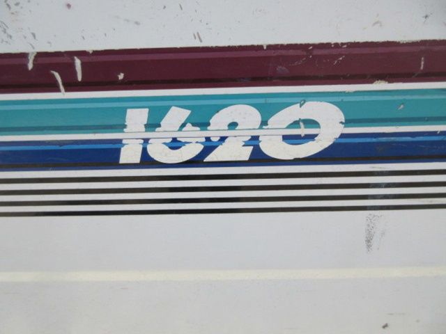 1993 Lowe 1620 Aluminum Deep V / 1992 Johnson 70 Hp Outboard - 4