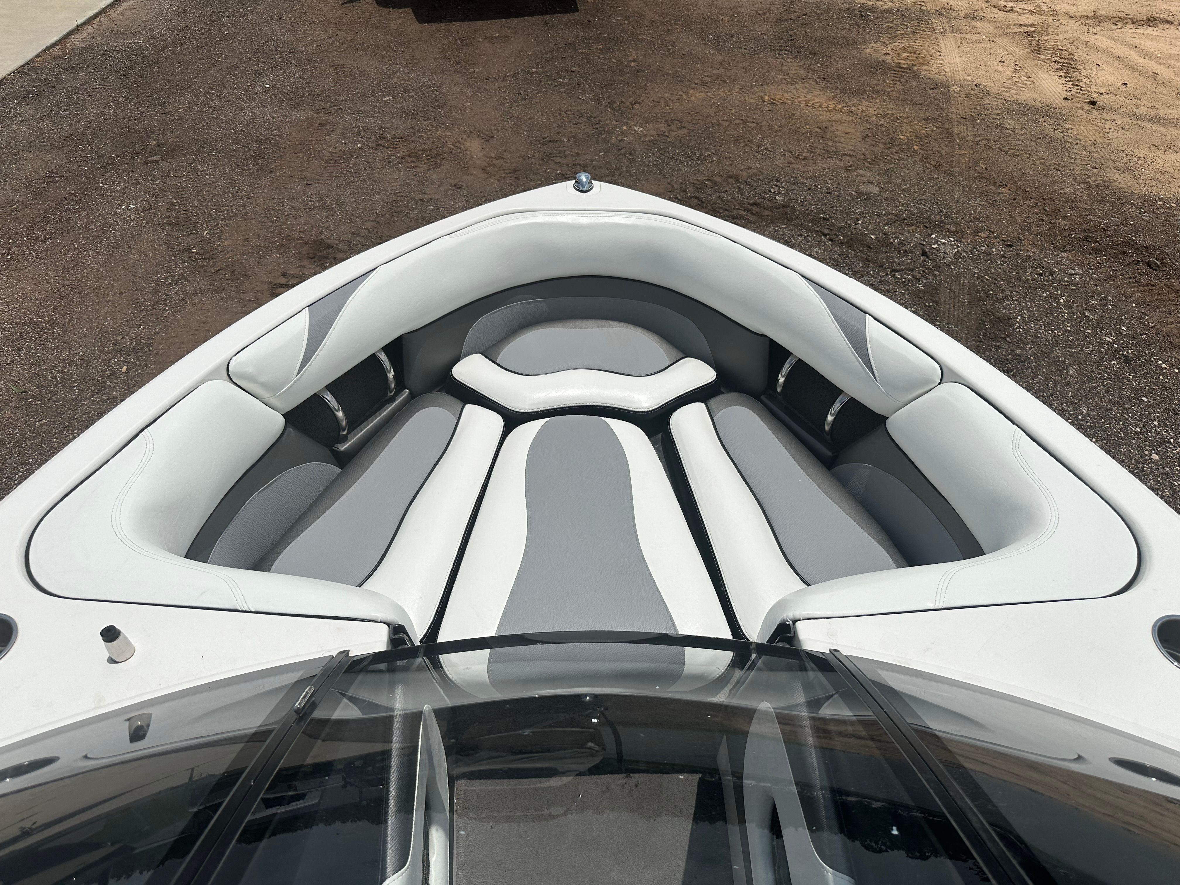 2011 MALIBU 20 VTX - Image 10