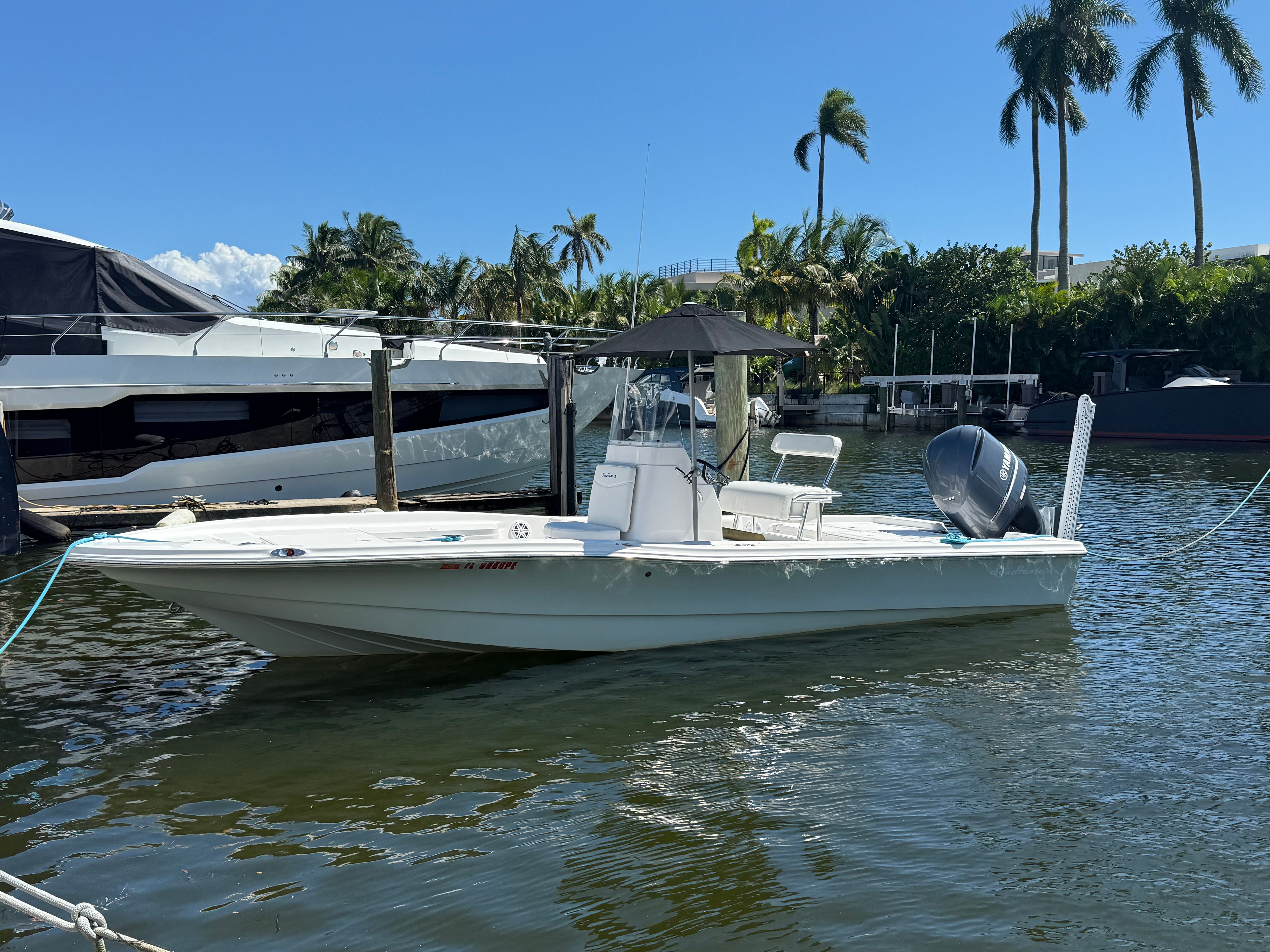 2012 SeaHunter 24 Bay