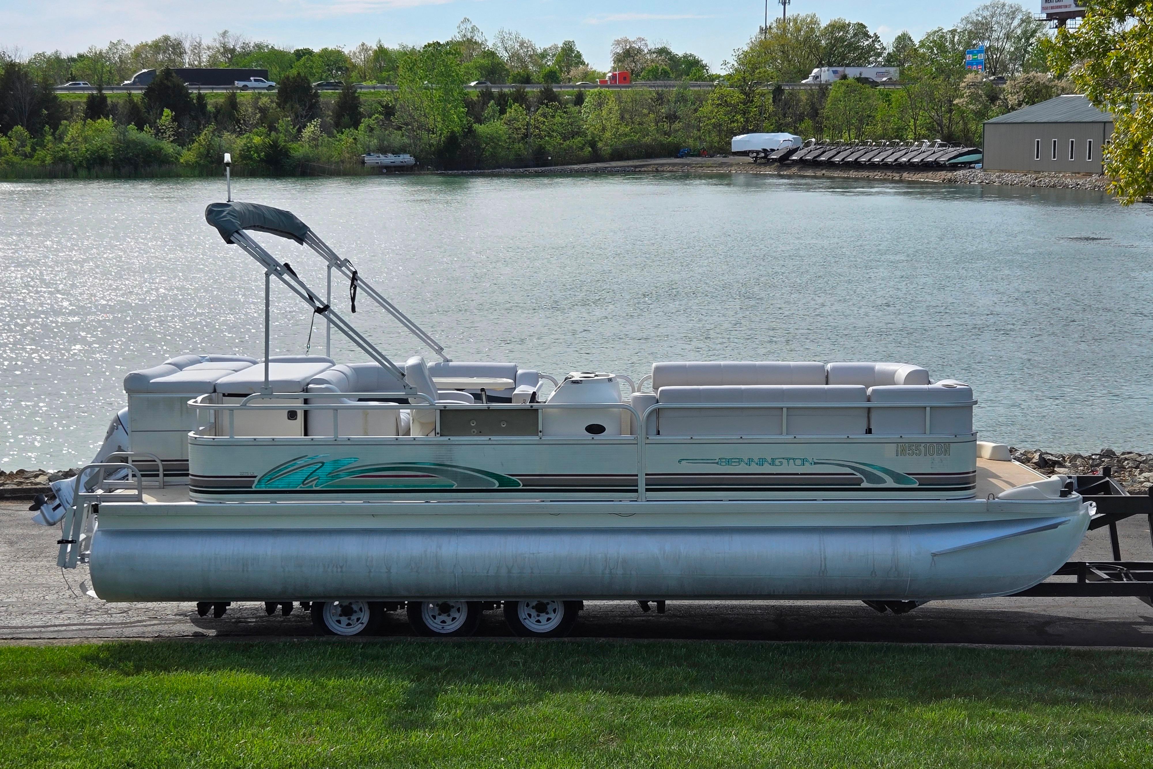 1999 Bennington 2275LX