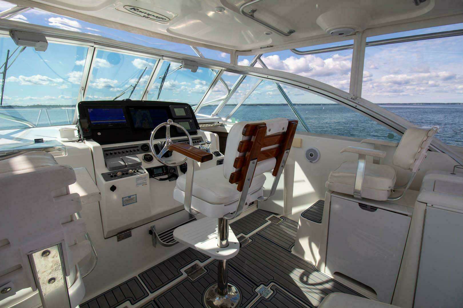 2006 Rampage 38 Express - Image 11
