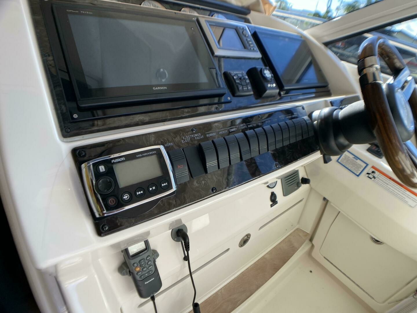 2010 Sea Ray 45 Sundancer - Image 39