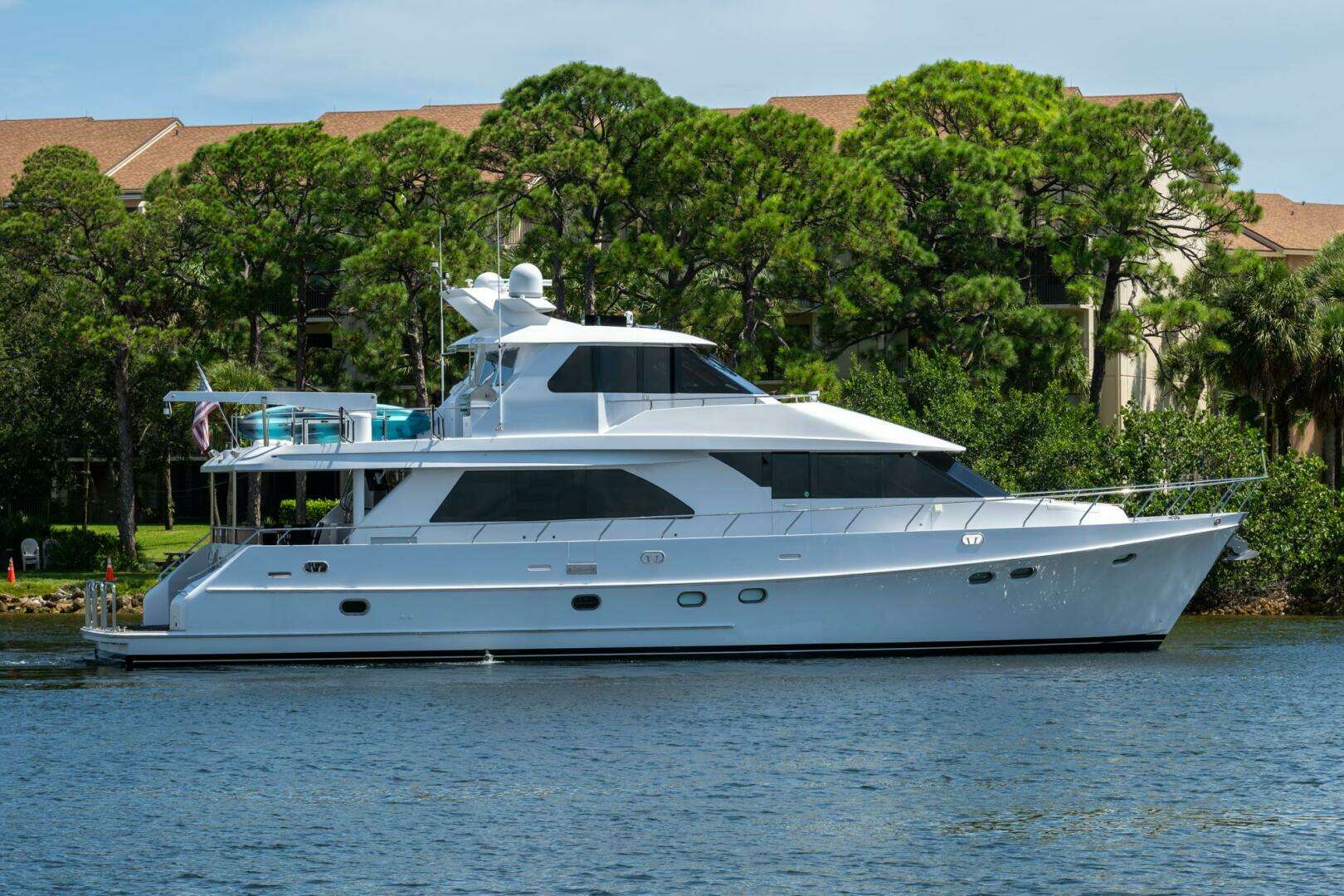 2005 Ocean Alexander 78 Pilothouse - Image 12