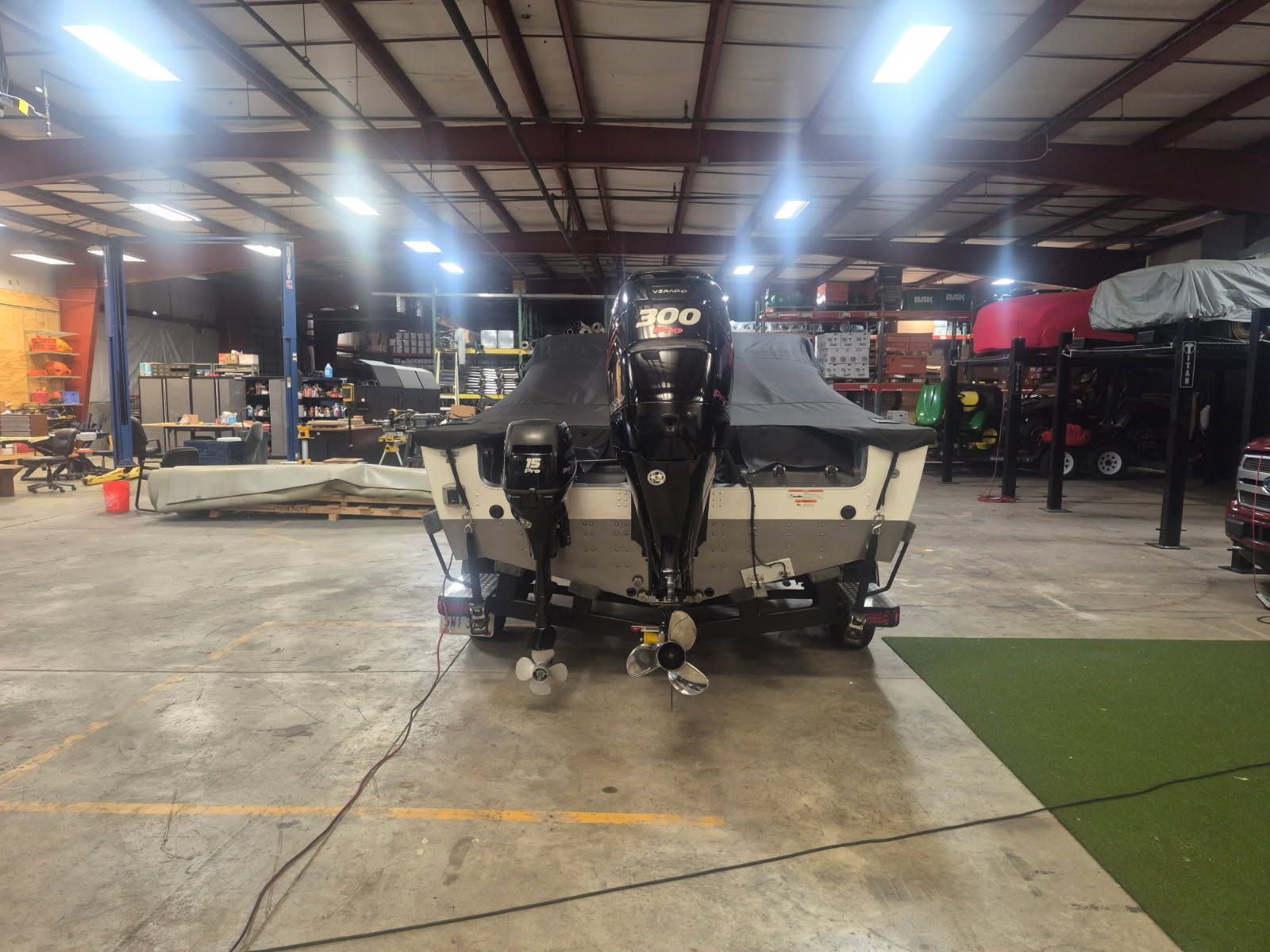 2017 Lund Pro-V 2075