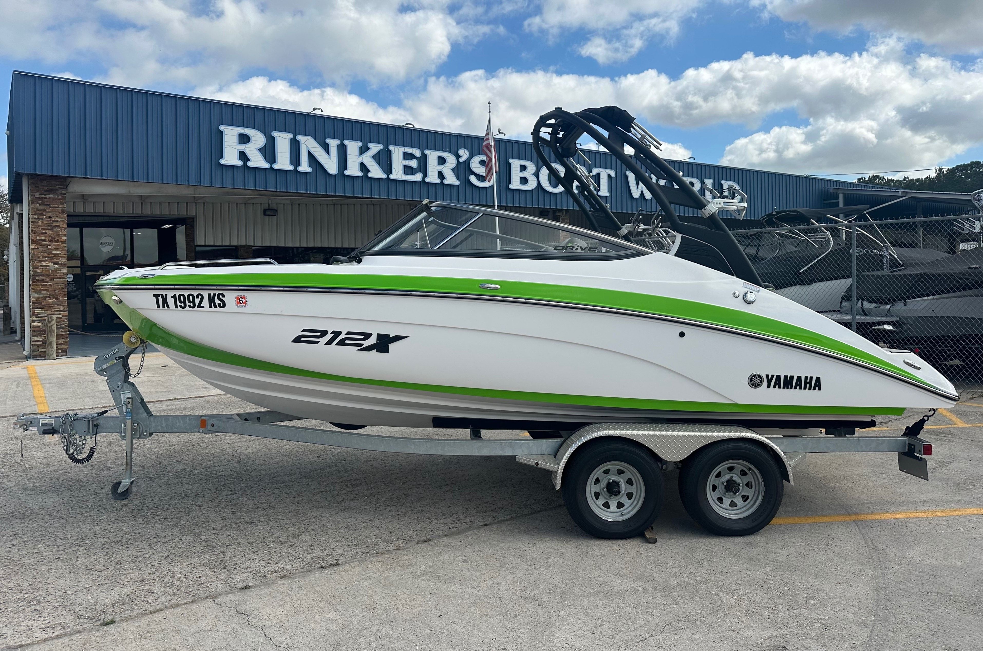 2022 Yamaha Boats 212XE