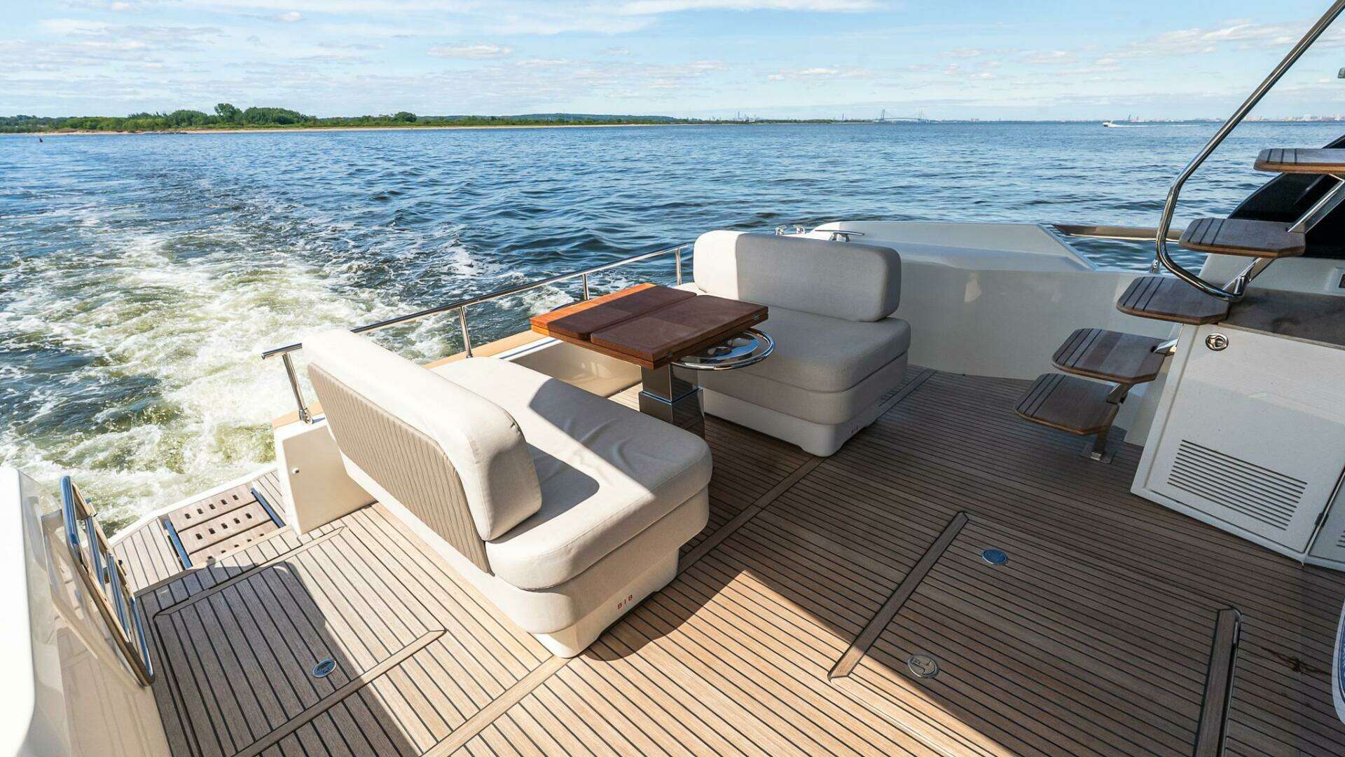 2025 Prestige F4.9 - Image 24