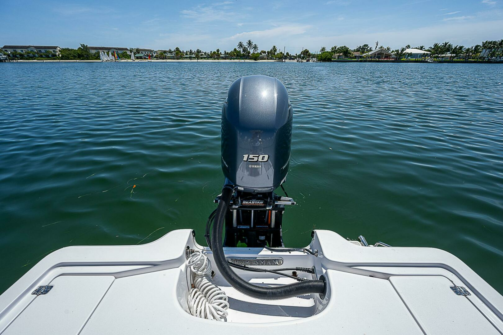 2020 Sportsman Tournament 214 Bay Boat - Image 15