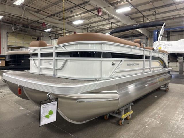 2026 Bennington S Quad Bench 22 SSR Tritoon - 4