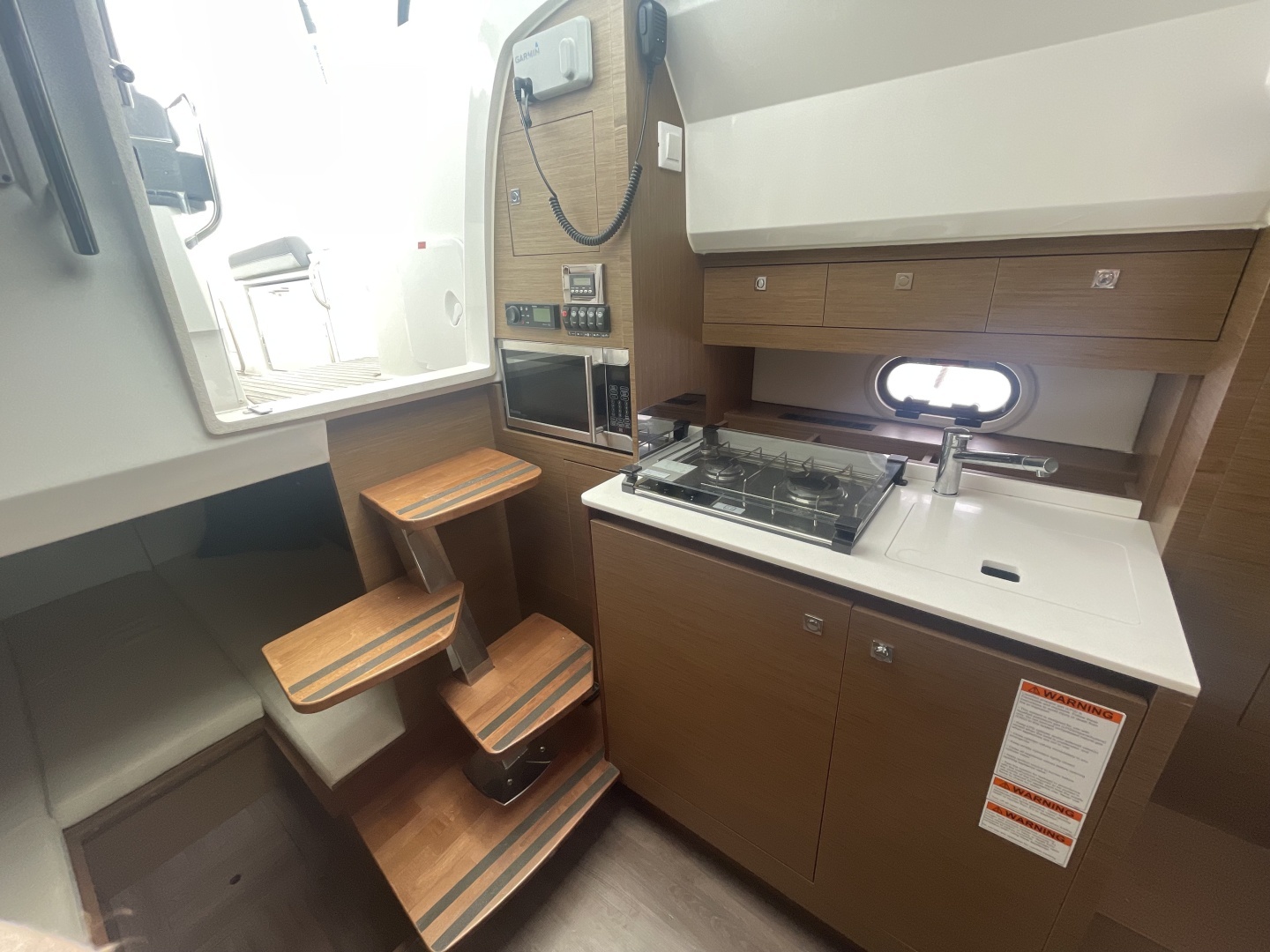 2019 Jeanneau 10.5 - Image 14
