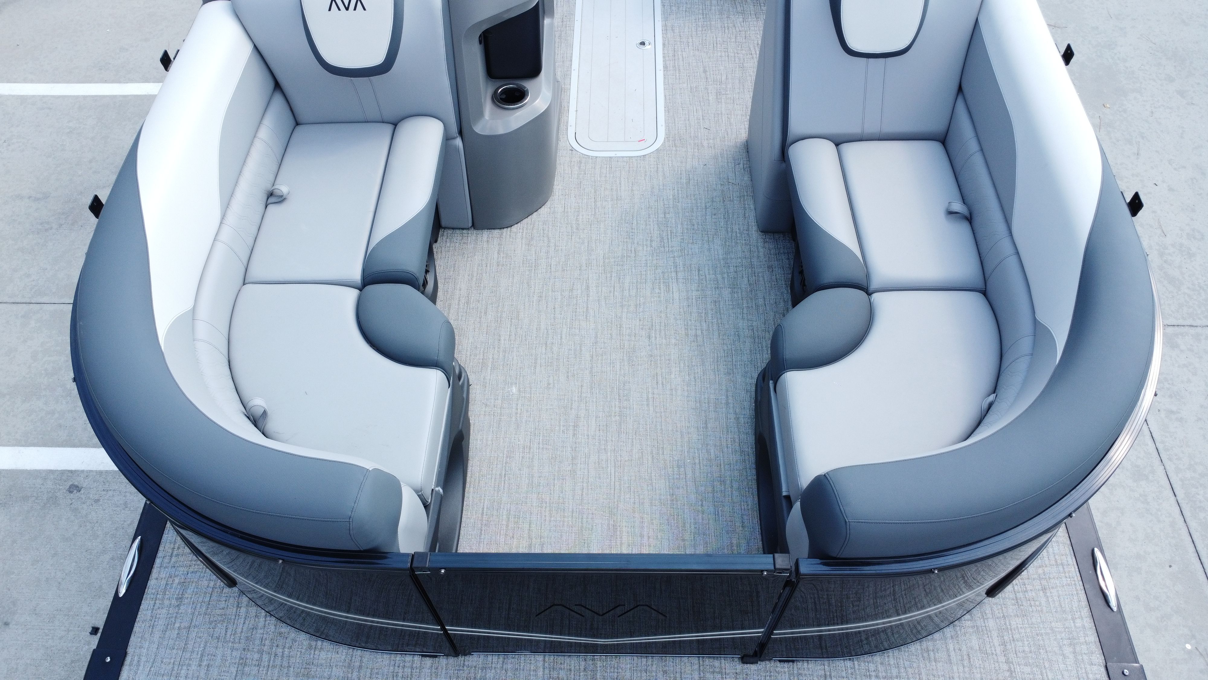 2025 Avalon LSZ Quad Lounge - 23' - 21