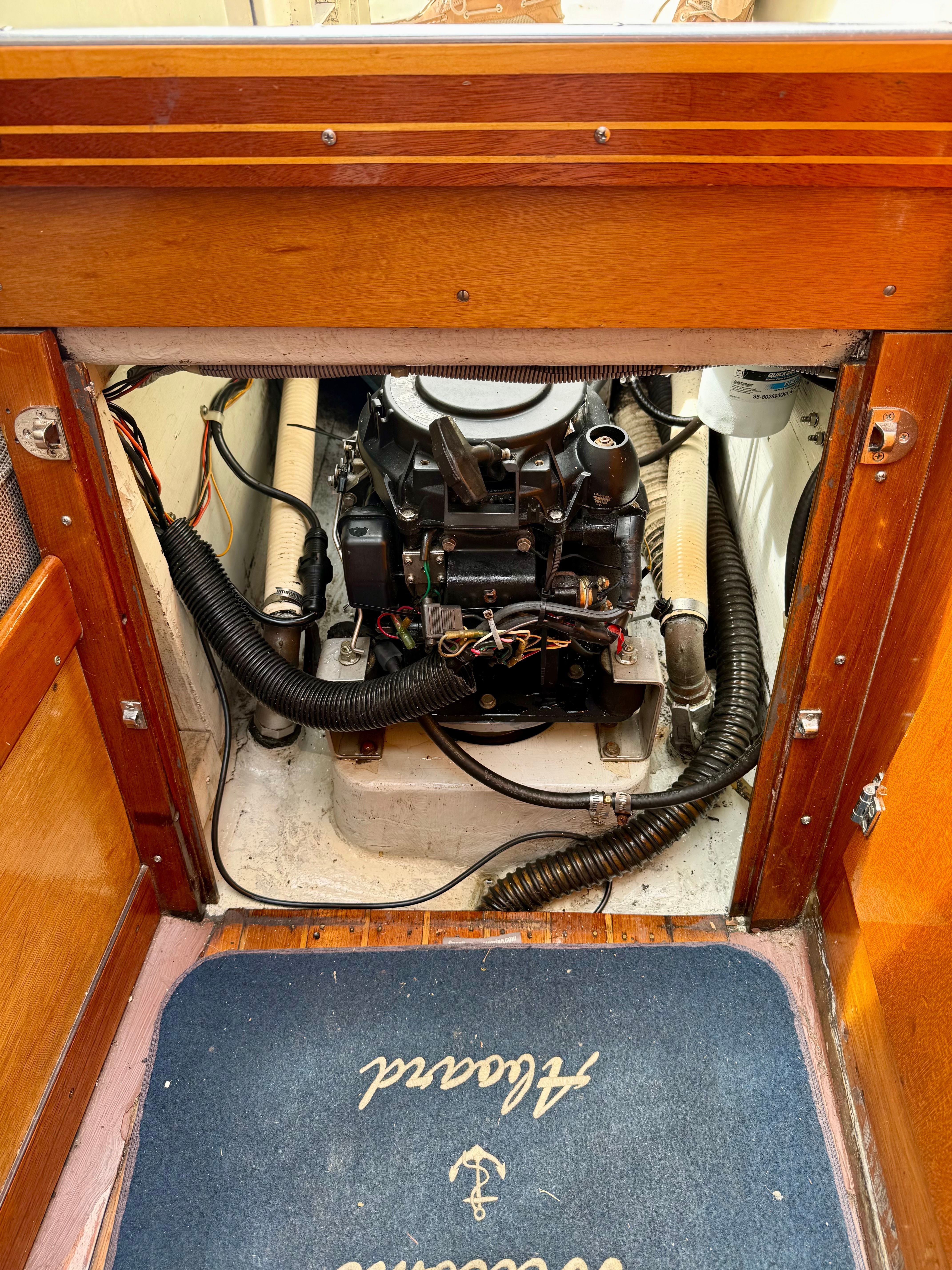 1985 Abbott 33 - 4
