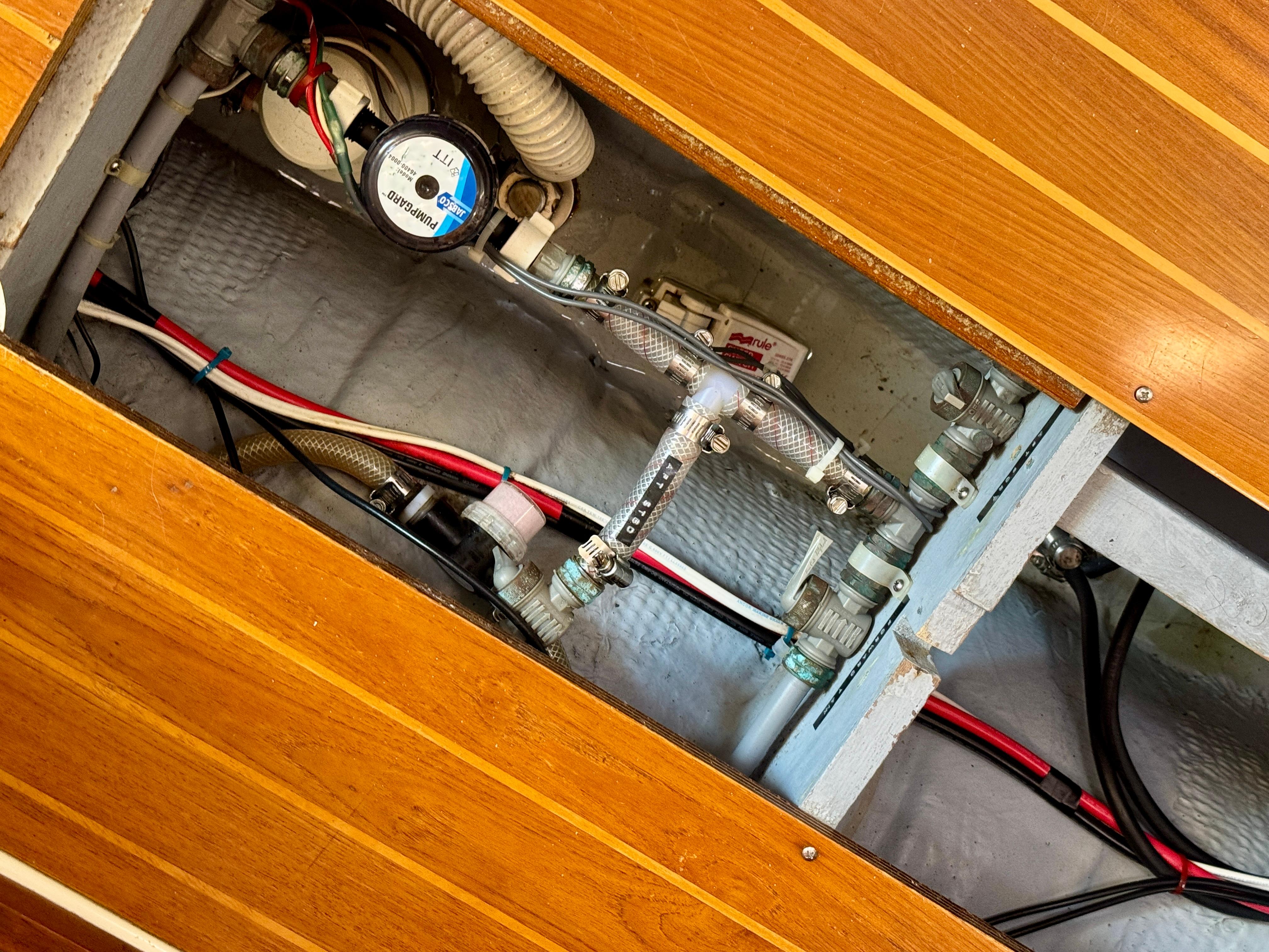 1989 Nonsuch 30 Ultra - 112