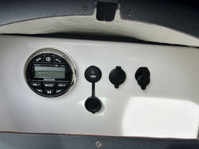 2019 Four Winns HD200 - 17