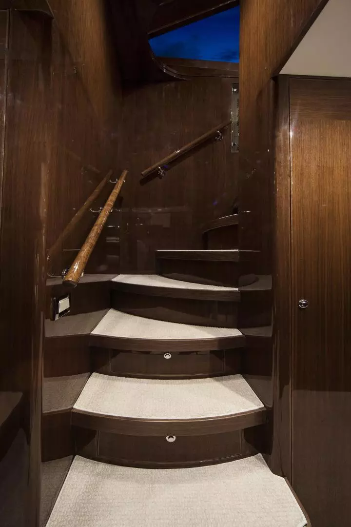 2015 Hargrave — - Image 14