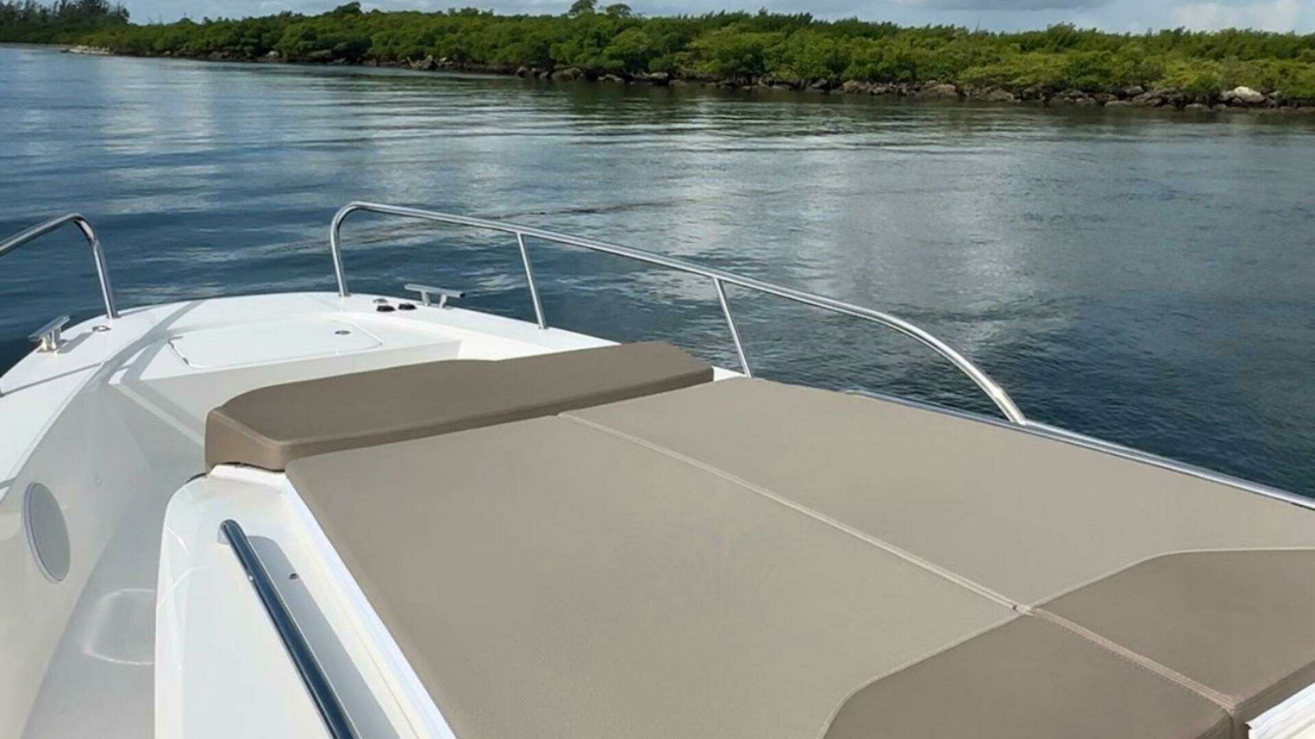 2024 Nimbus Tender 11 - Image 12