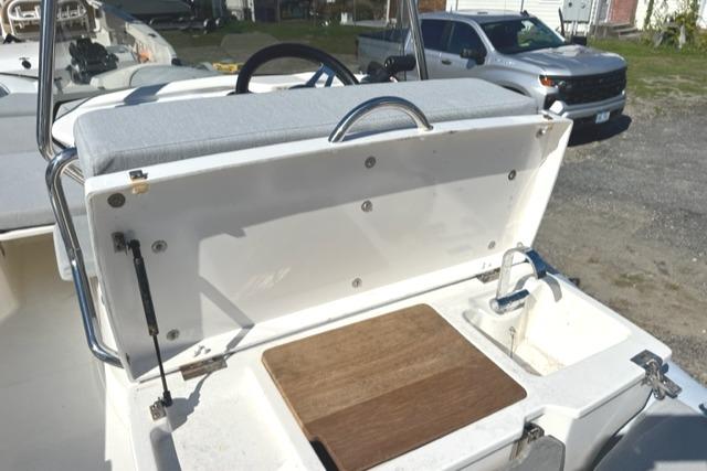 Zodiac N-ZO 680 boat with open storage compartment and sink, year 2023.