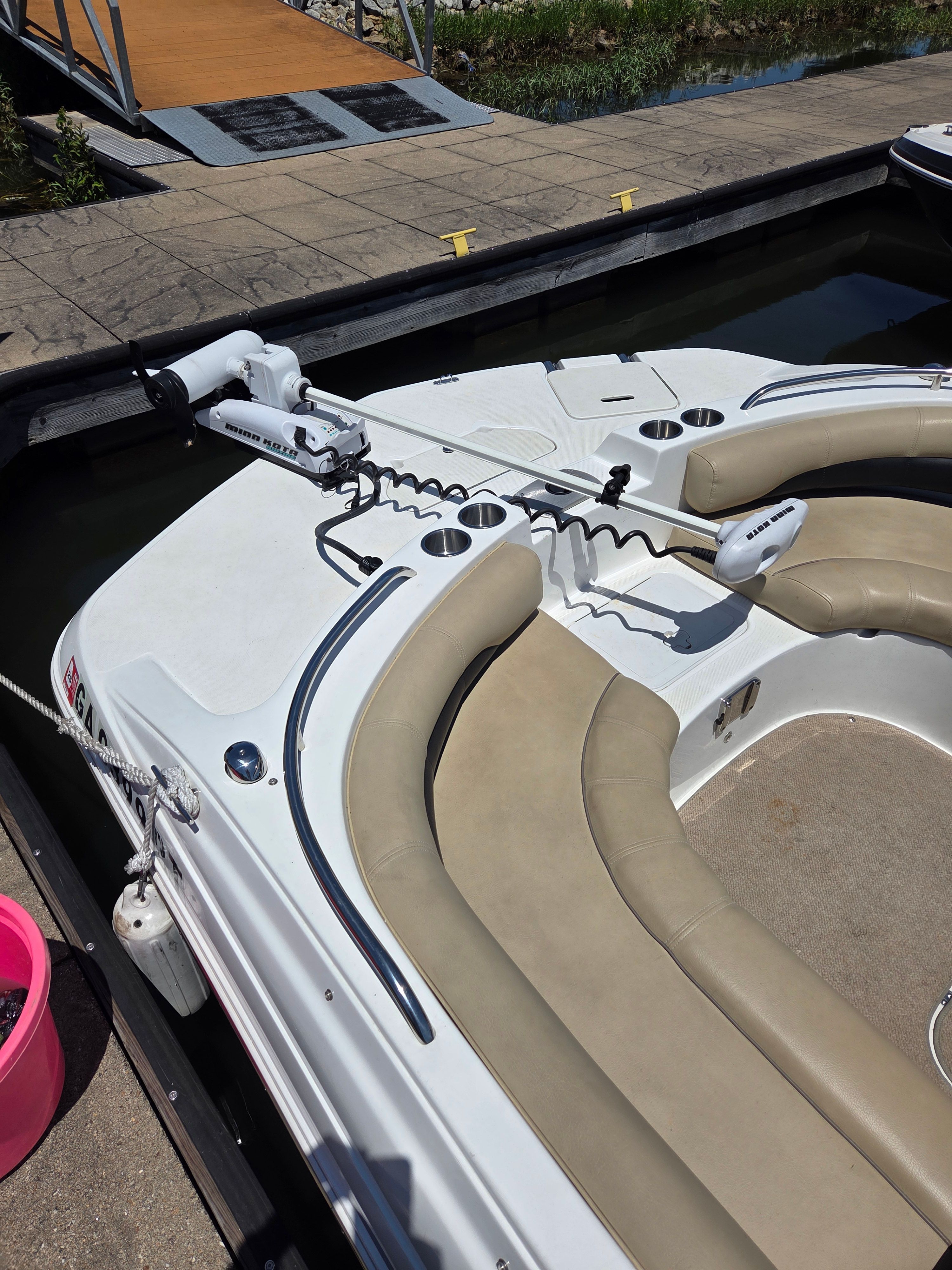 2016 Hurricane SunDeck 188 OB - 6
