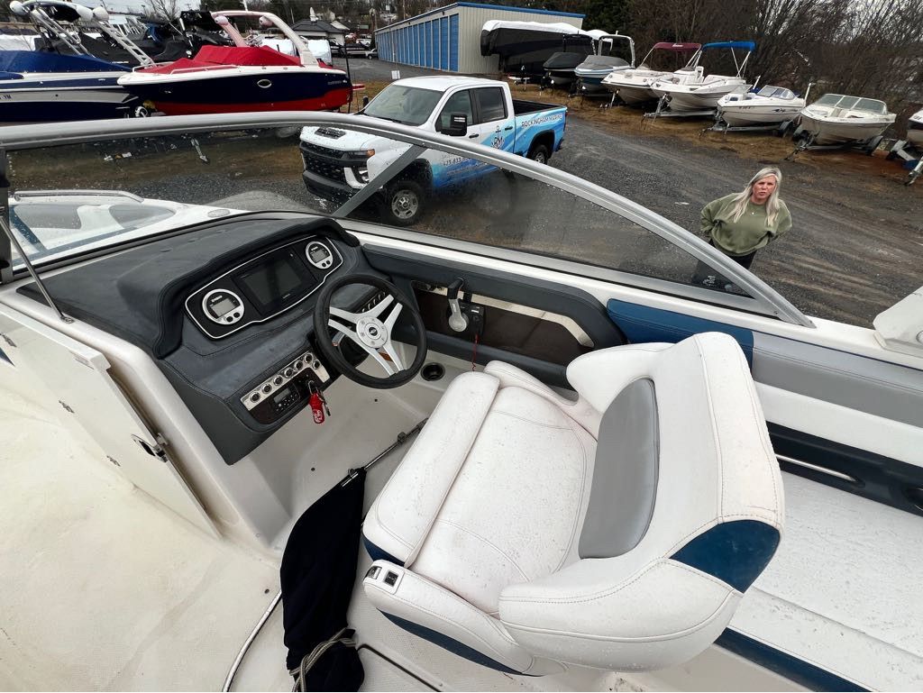 2019 Chaparral 250 Suncoast - 9