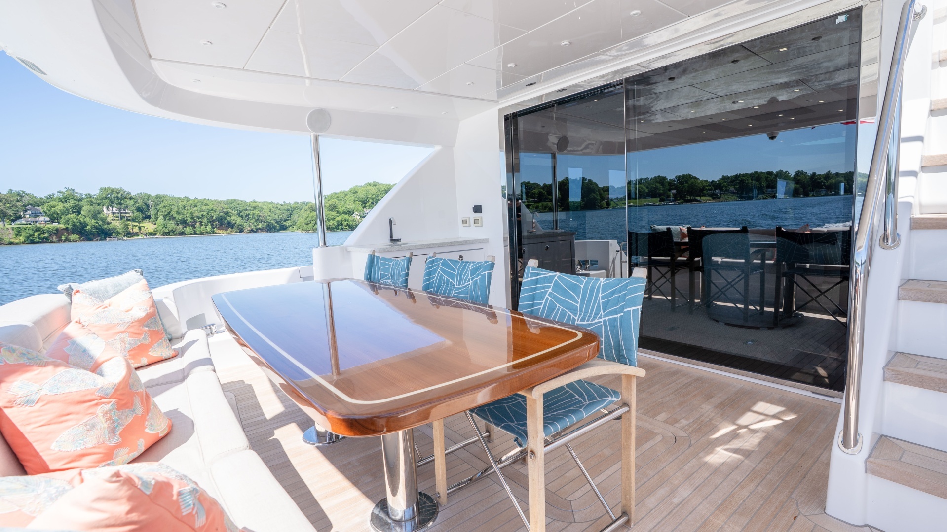2021 Hatteras M75 Panacera - Image 17