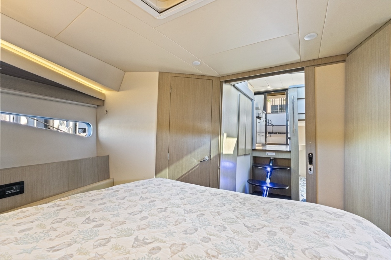 2020 Regal 42 Fly - Image 21