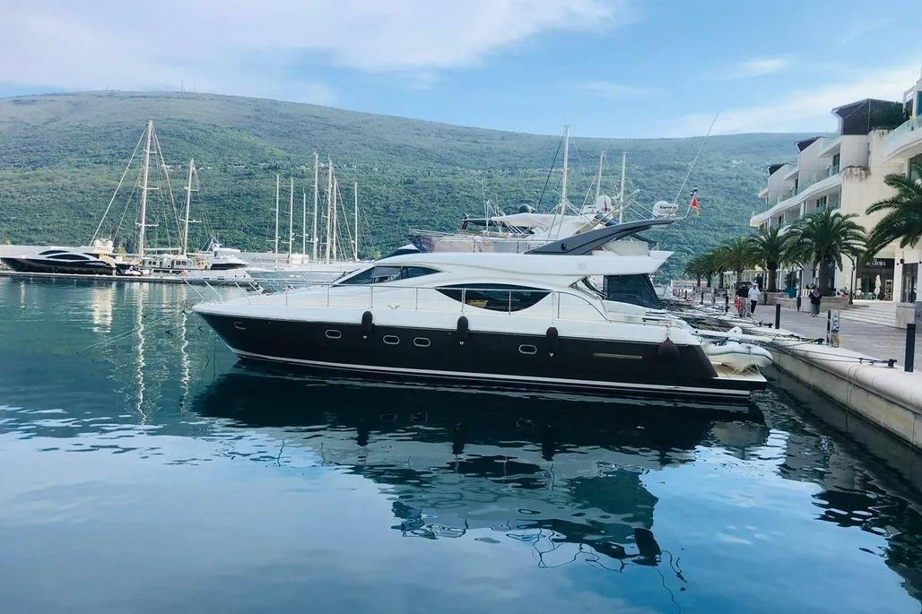 2007 Ferretti 500 Elite