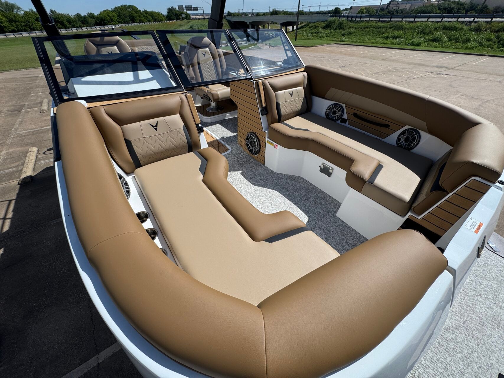 2026 Revel RS25L - 9