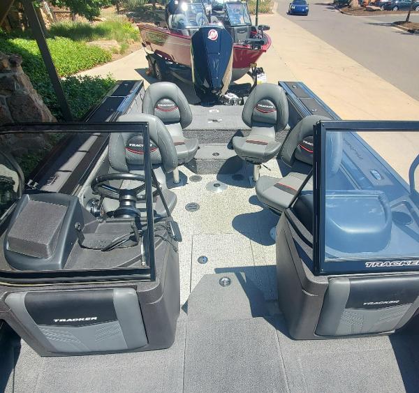 2024 Tracker Targa V-19 WT boat interior with seating and console.
