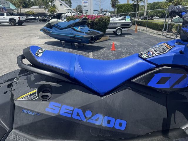 2023 Sea-Doo Spark Trixx 2-up Rotax 900 H.O. ACE IBR - 9