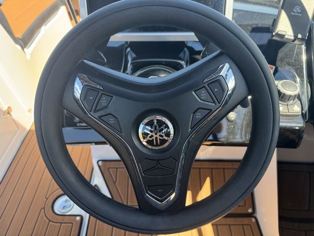 2026 Yamaha Boats 252SD - 28