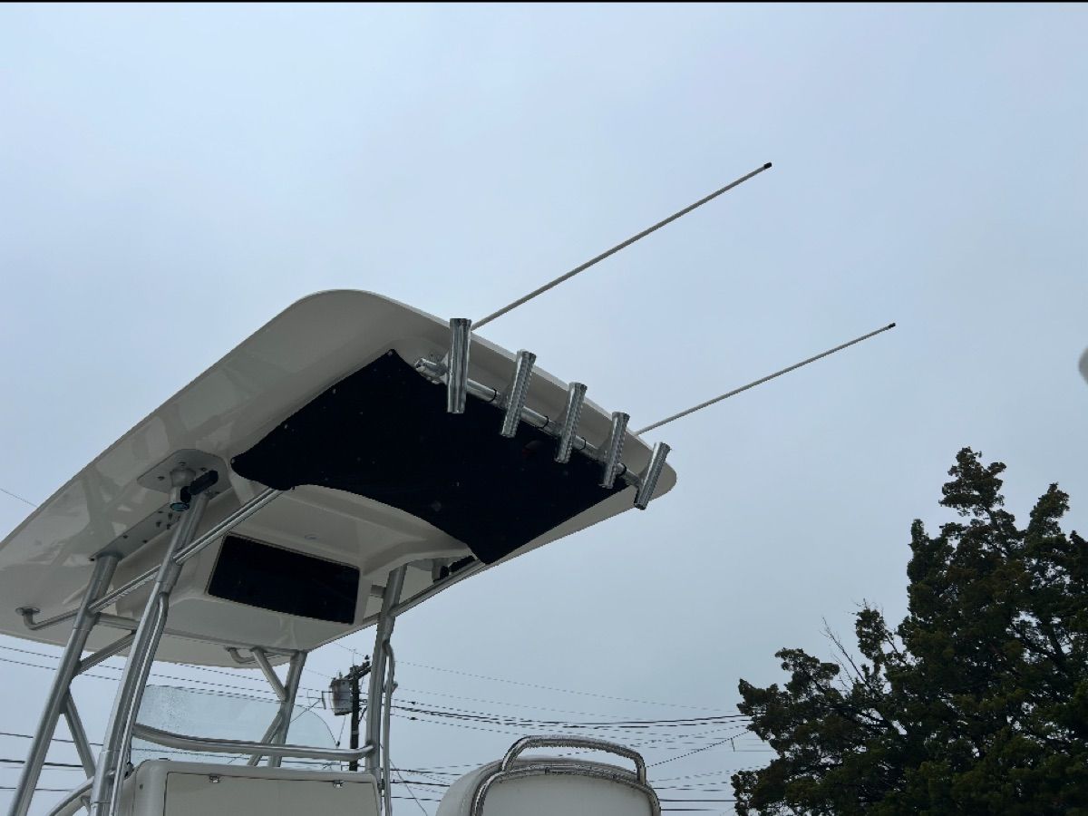 2008 Boston Whaler 240 Outrage - 11
