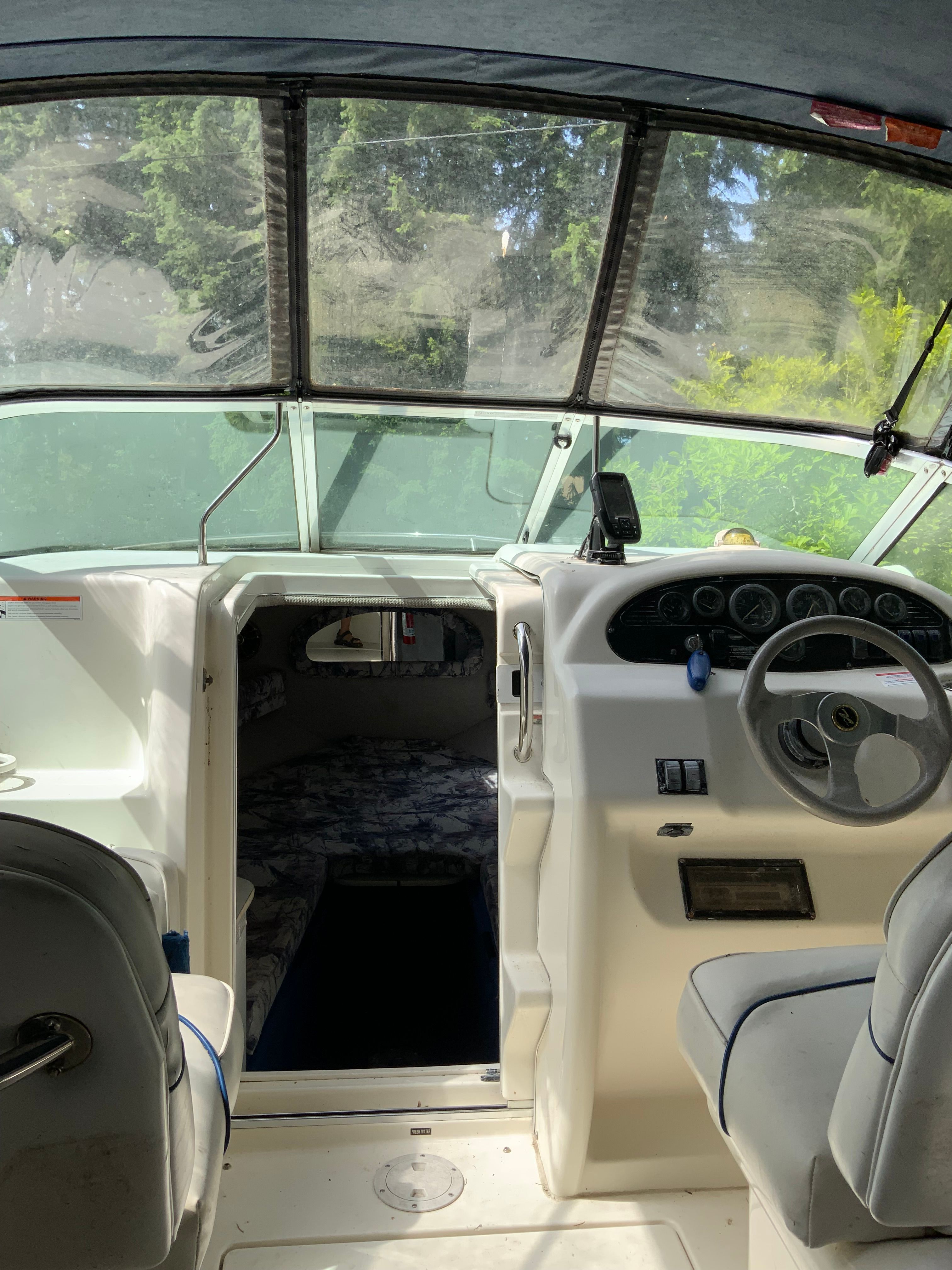 1998 Sea Ray 215 Express Cruiser - 5