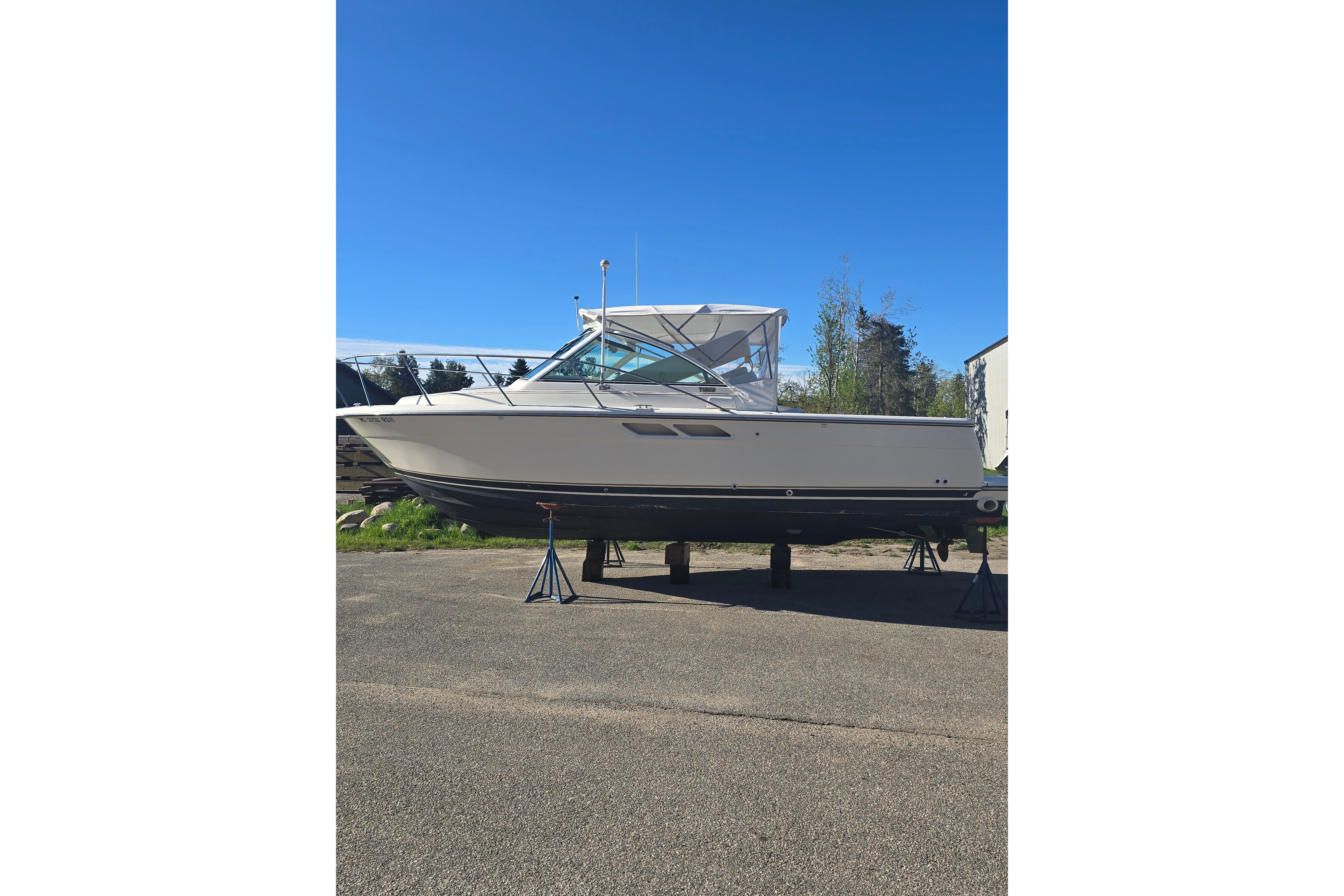 1998 Tiara Yachts 2900 Coronet