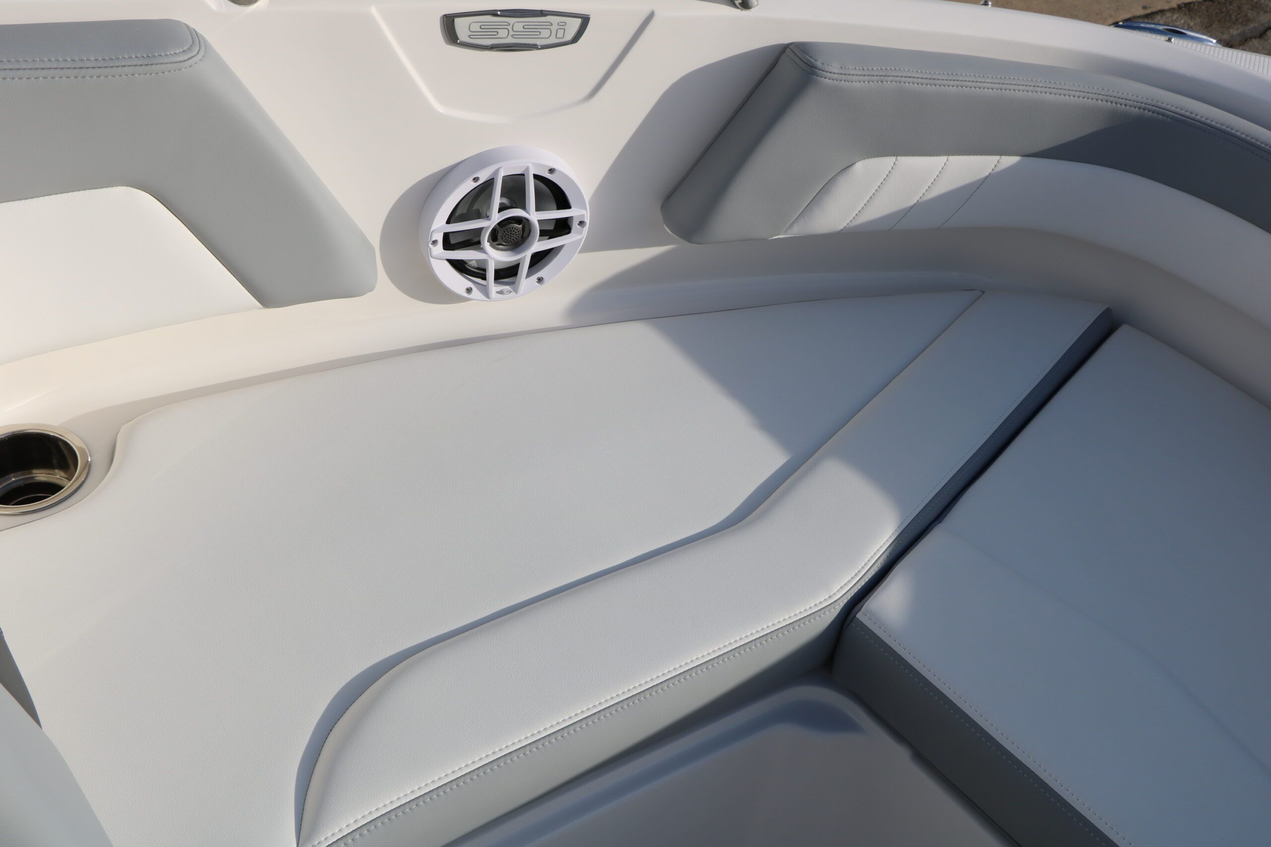 2026 Chaparral 21 SSi - 19