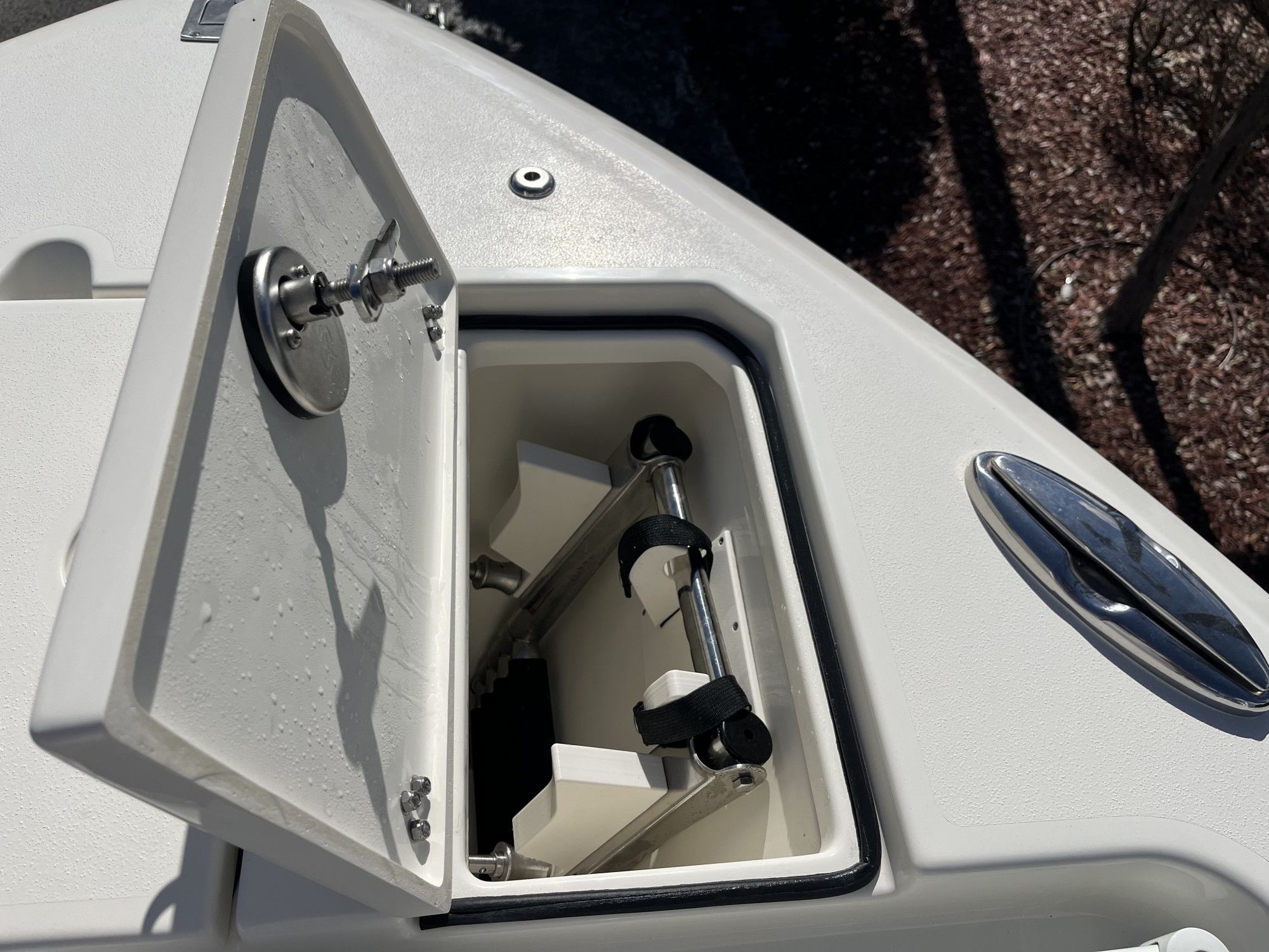2026 Cobia 280 Dual Console - 20