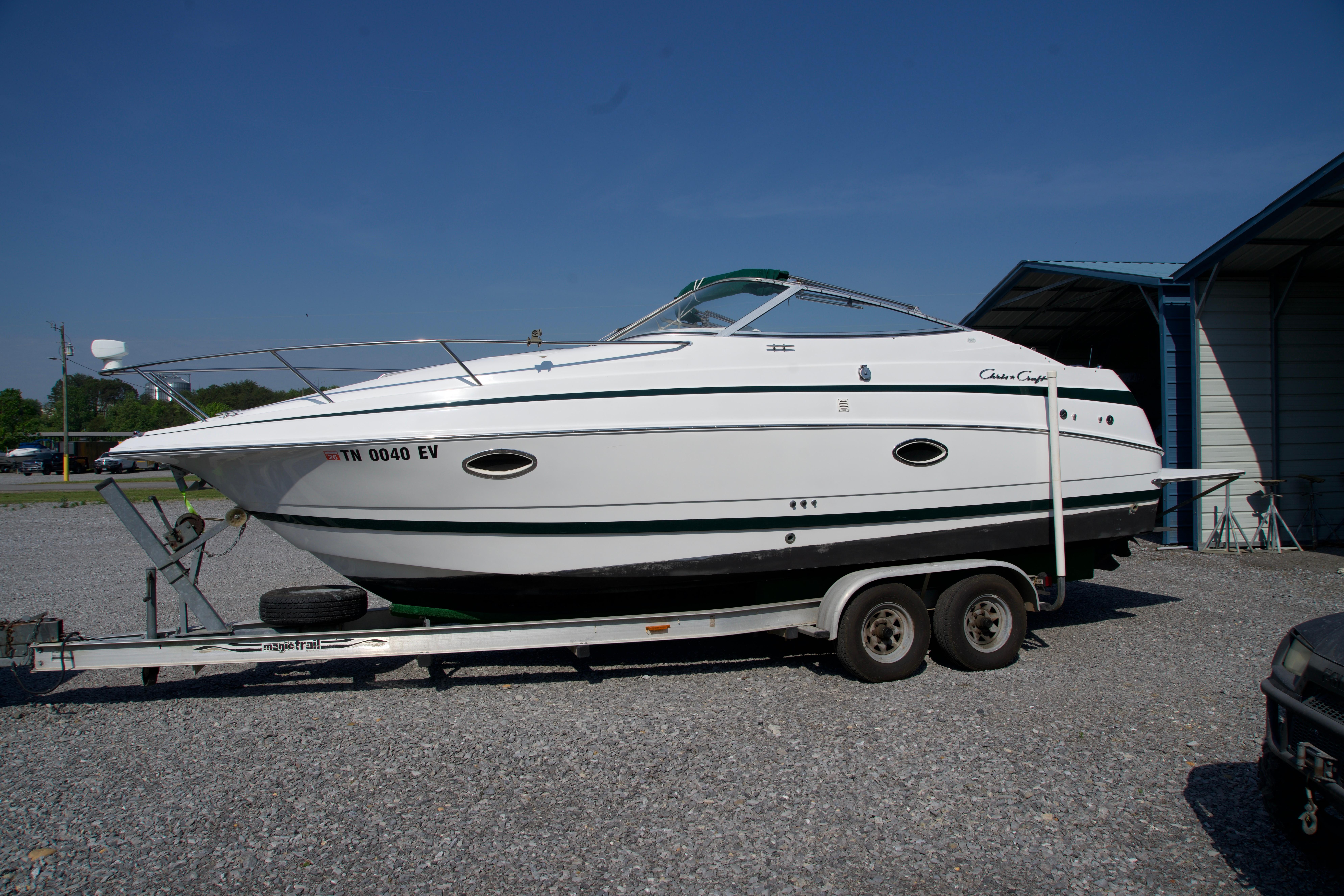 2000 Chris-Craft 268 Express Cruiser
