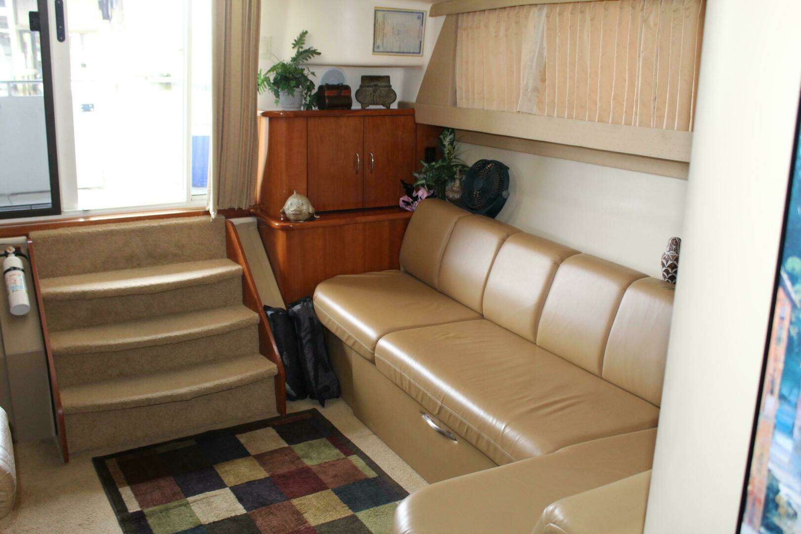 2004 Carver 360 Mariner - Image 13
