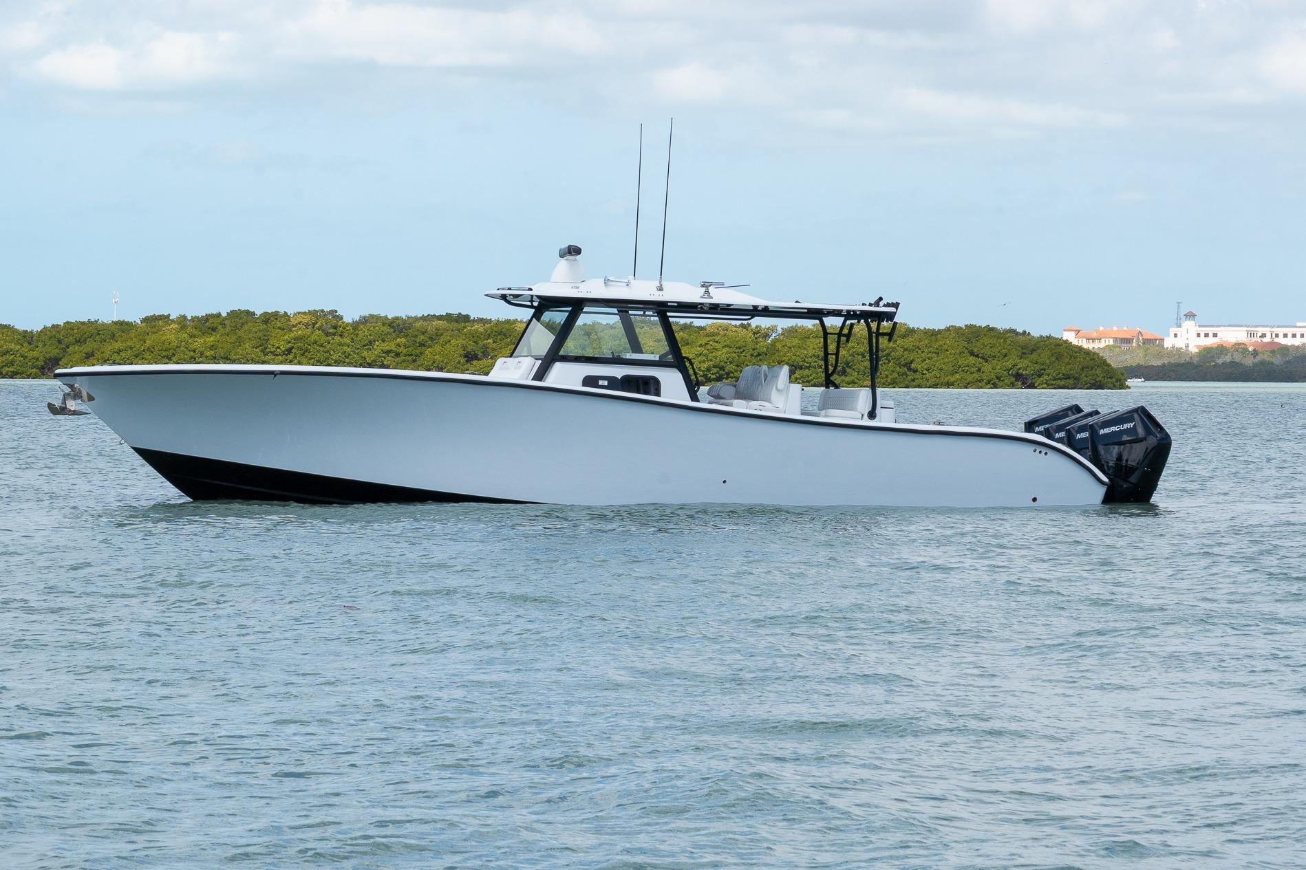 2024 Yellowfin 42 Offshore